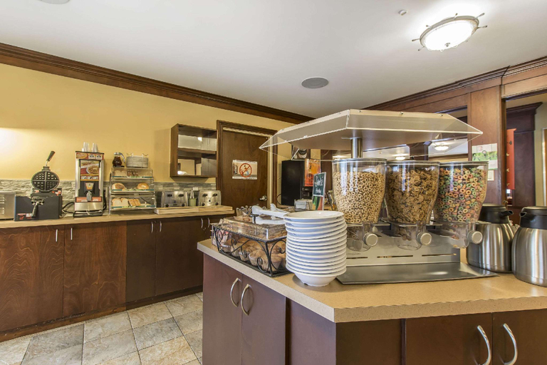 Food & Drinks 5, Quality Inn Rivière-Du-Loup, Rivière-du-Loup