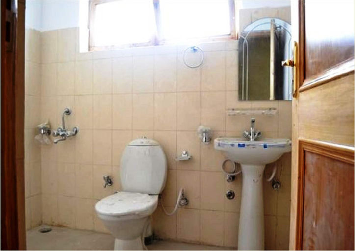 Bathroom, TIH Hotel Ladakh Heaven, Leh