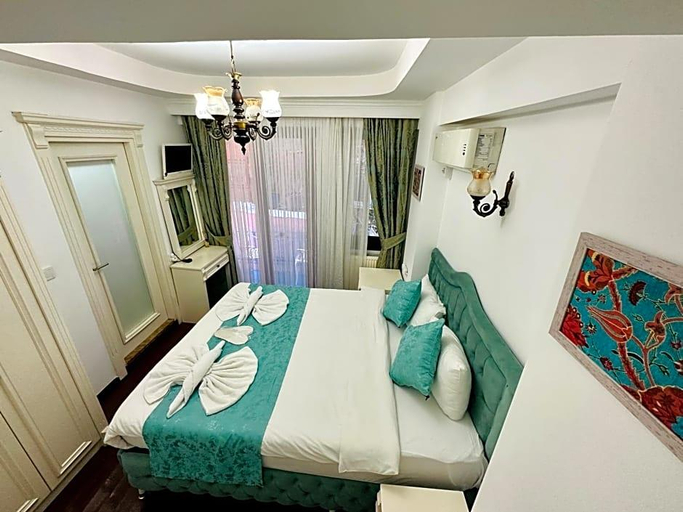 Bedroom 3, La Petite Maison, Fatih