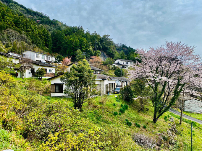 Others 3, 山茶小屋 Yamachagoya, Niyodogawa