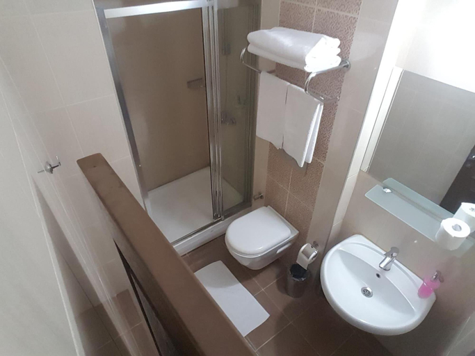 Bathroom 4, Hosta Otel, Yüreğir