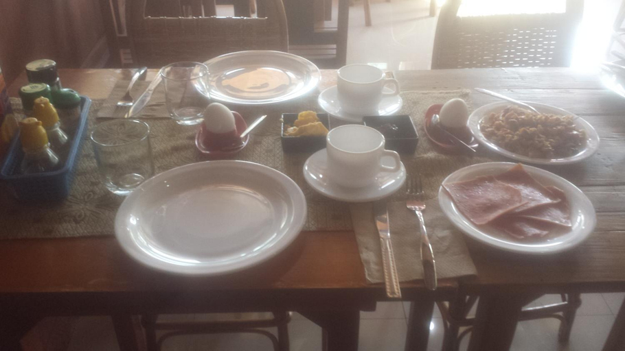 Food & Drinks 5, Larmar bed and breakfast, Puerto Princesa City