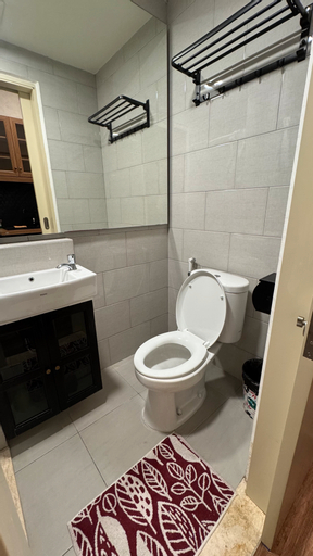 Bathroom 4