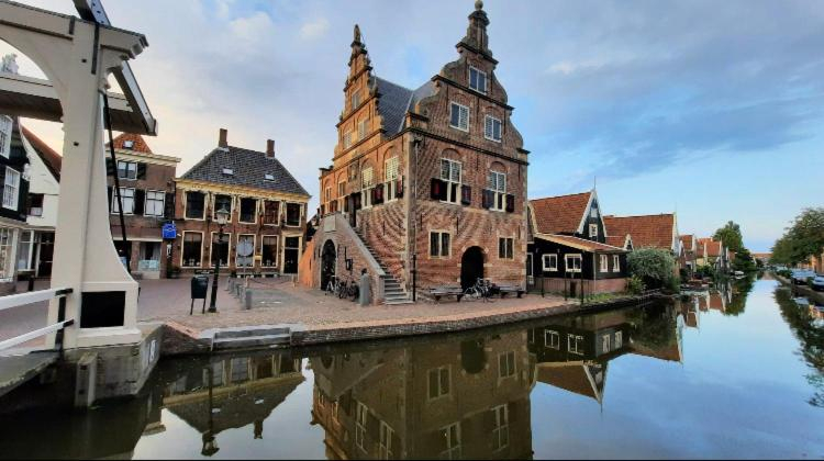 Others 3, Oude Postkantoor de Rijp, Graft-De Rijp