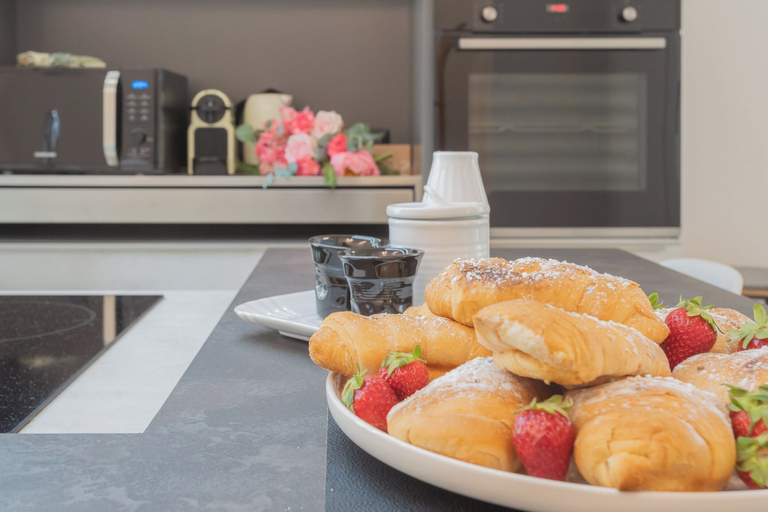 Food & Drinks 3, Enchanted Como Lake - City Apartment by Rent all Como, Como