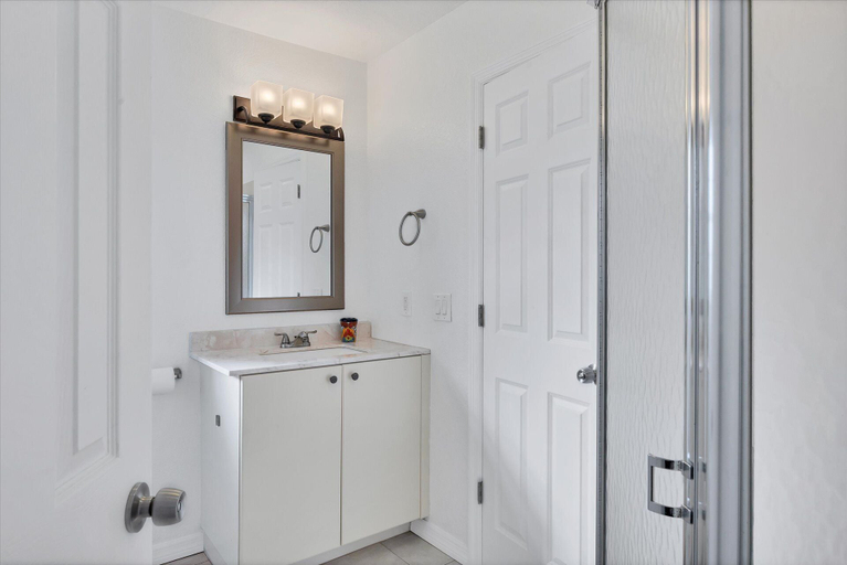Bathroom 4, 175 Colony Point Drive, Charlotte