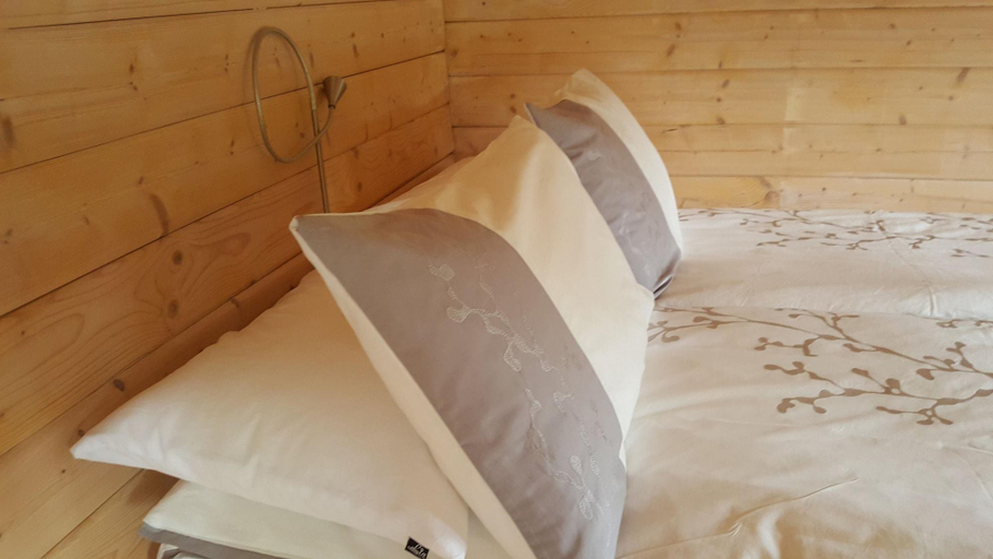 Bedroom 3, Kaldá Lyngholt Holiday Homes, Austur-Hérað