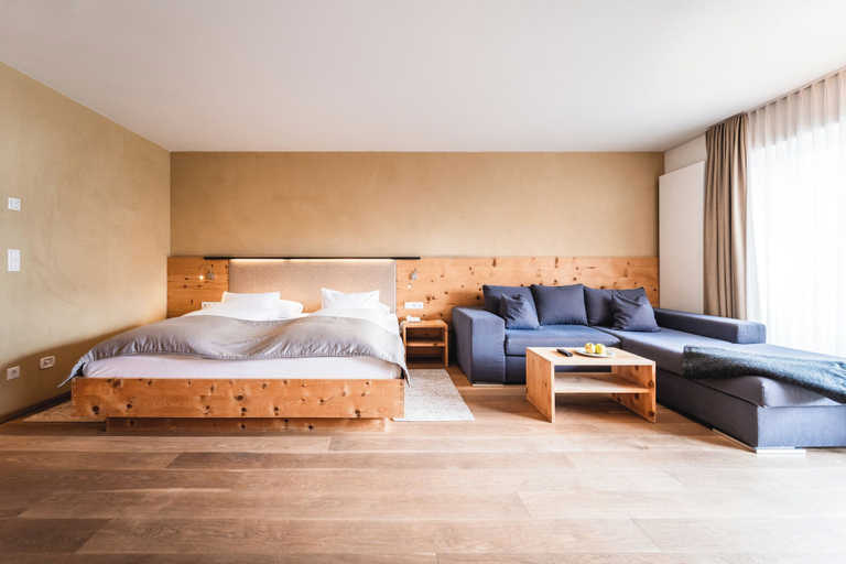 Bedroom 3, Naturhotel Leitlhof, Bolzano
