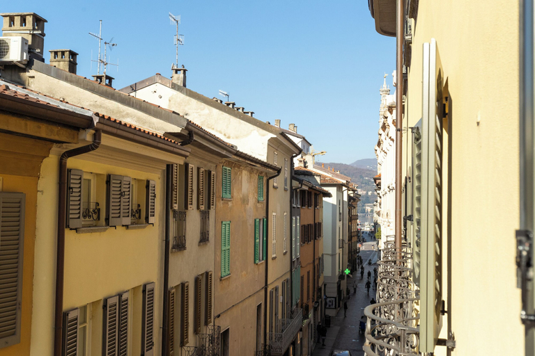 Others 4, White Flat in Como City Center by Rent all Como, Como
