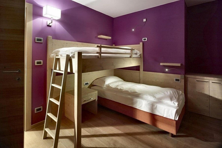 Bedroom 3, Color Home Suite Apartments, Trento