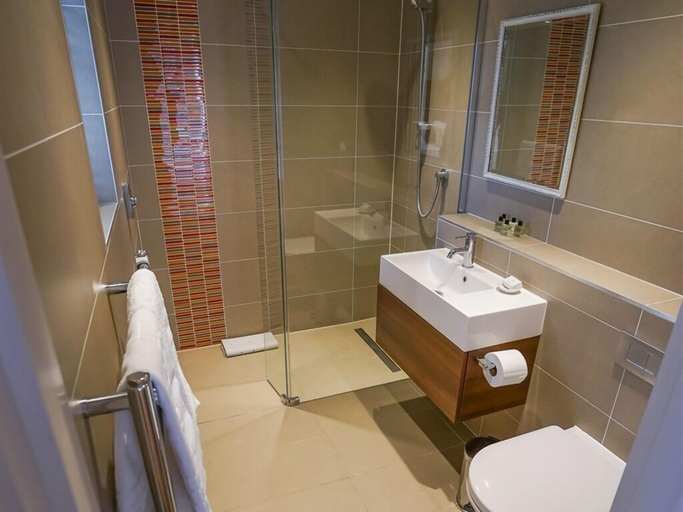Bathroom, The Bakery Restaurant With Rooms, London