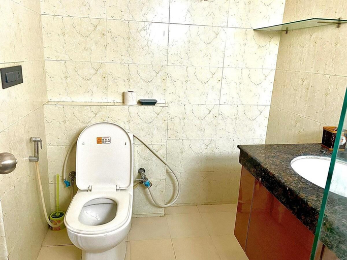 Bathroom 3, Homestay- a better living, Lucknow