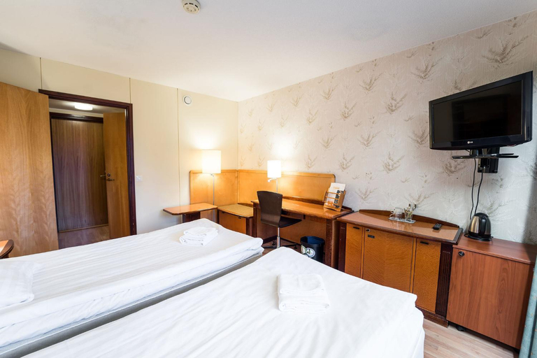 Bedroom, Budget Hotel Raahe, Northern Ostrobothnia