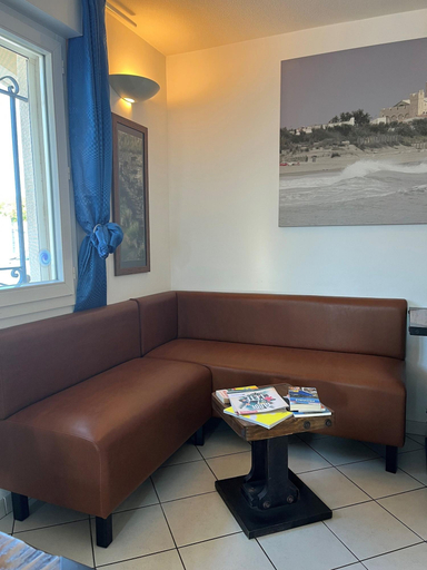 Public Area, Ha Tel Les Arcades, Bouches-du-Rhône