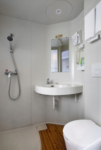 Bathroom 3, Manjoy Hotel (IFS International Finance Center Store, Wuyi Square, Changsha), Changsha