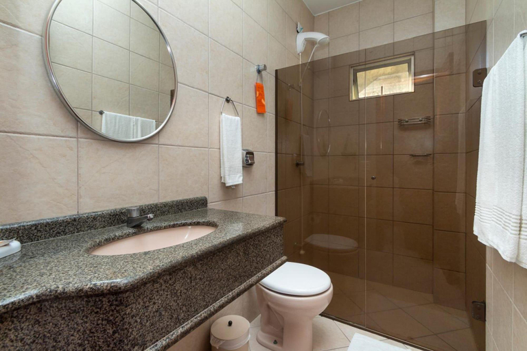 Bathroom 4, Pousada Acapulco, Bombinhas