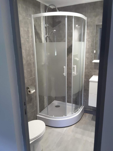 Bathroom 4, Hotel Restaurant Calypso, Bouches-du-Rhône
