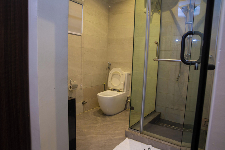 Bathroom 4, Mr Bay Hotel, Agege