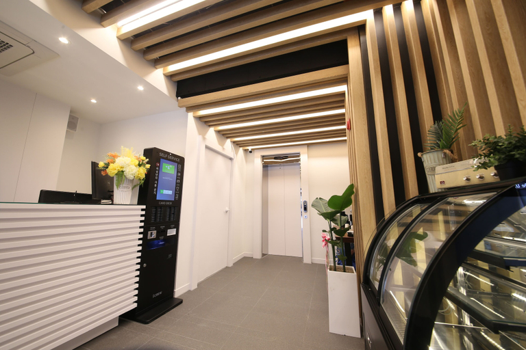 Others 4, Hwagokhoteln, Gangseo