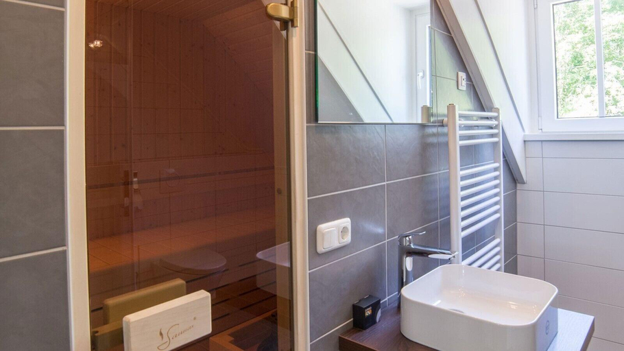 Bathroom 5, Dormio Resort Maastricht, Limburg