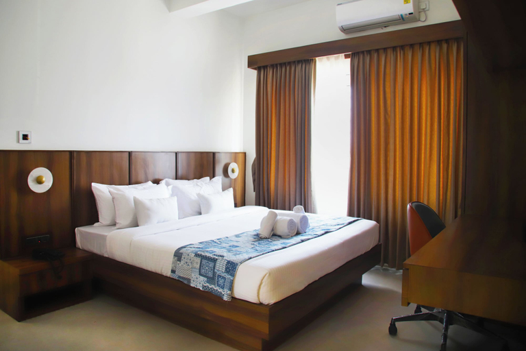 Bedroom 3, HUNKAL STAYS, Chikmagalur