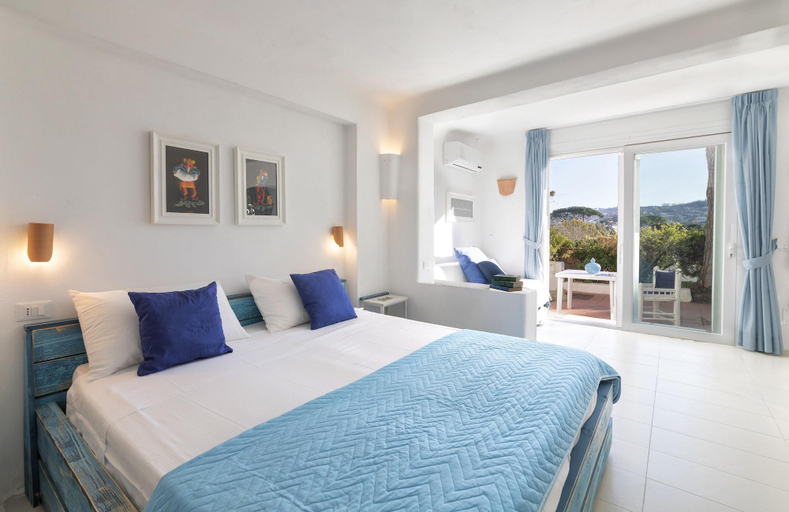 Bedroom 3, Ravino Ecolodge, Napoli