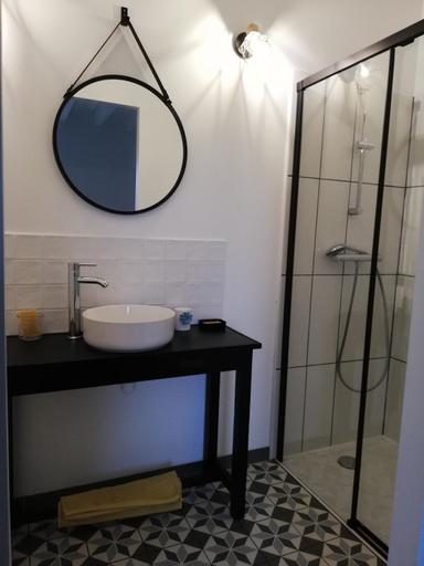 Bathroom 3, Chambre d'hotes Le Cocon des Champs, Lot-et-Garonne