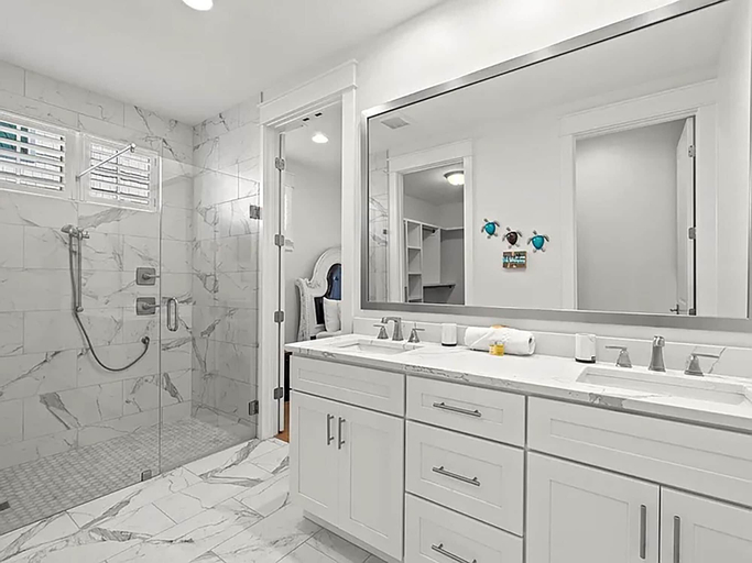 Bathroom 1, Sand Dollar Beach Cottage, Walton