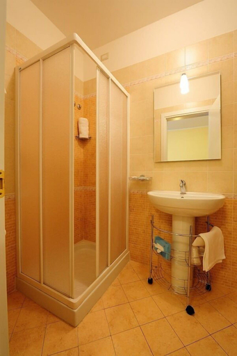 Bathroom, Sacro Cuore, Perugia