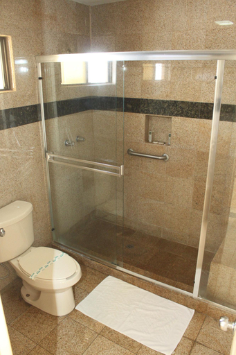 Bathroom 5, Aqua Rio Hotel, Tijuana