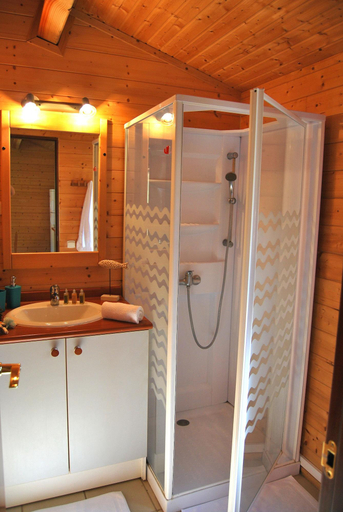 Bathroom 4, Lagrange Vacances Les Sa Galia Res, Lot