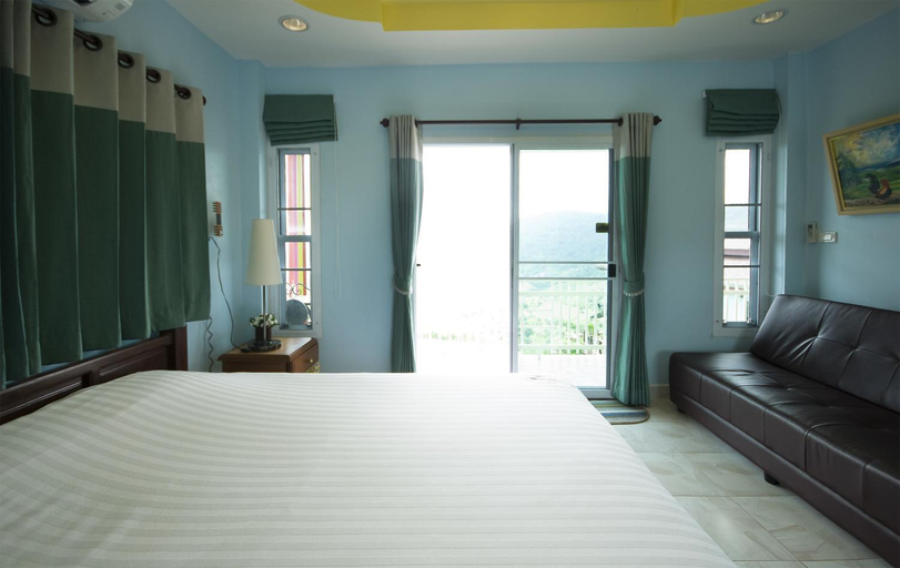 Bedroom 18