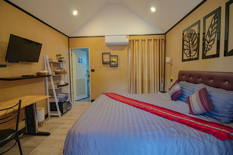 Bedroom 8