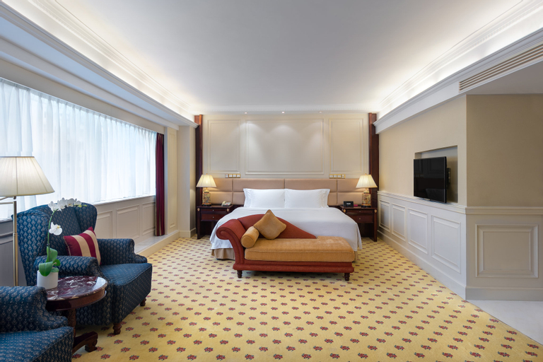 Bedroom 24