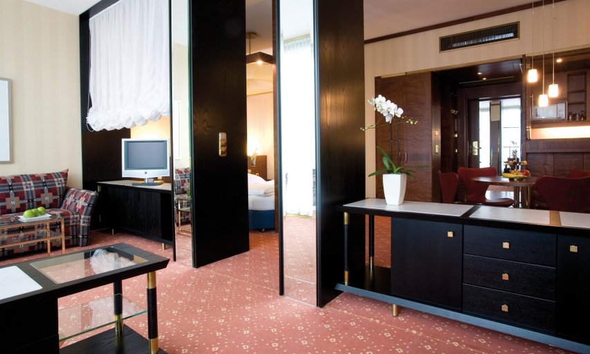 Others 4, Living Hotel Kanzler, Bonn