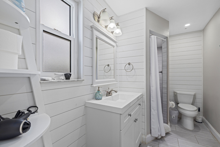Bathroom 3, Gulf View Condominiums, Charlotte