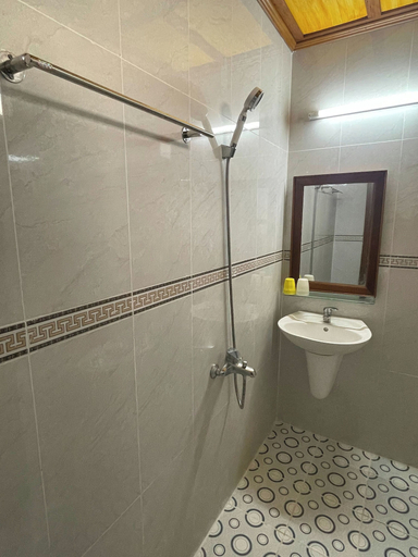 Bathroom, Thien Tan Hotel, Thủ Đức