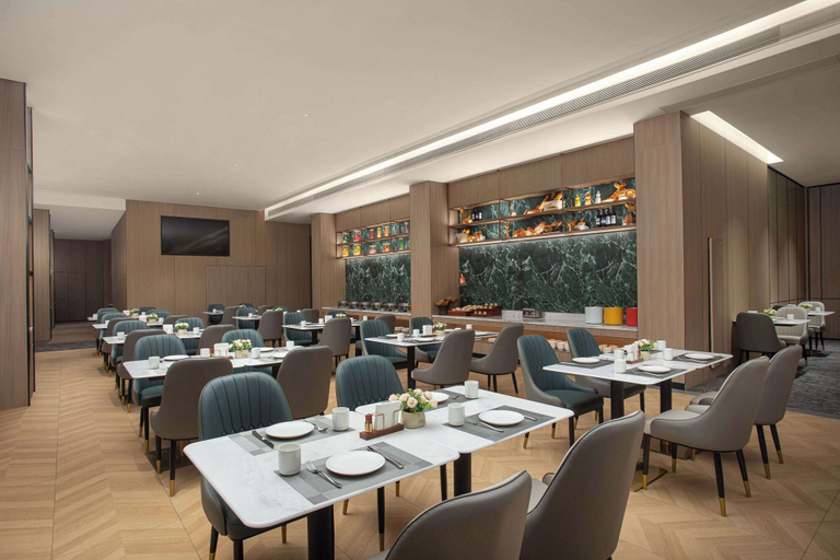 Food & Drinks 3, Hawthorn By Wyndham Fenghuang Baiyue, Xiangxi Tujia and Miao
