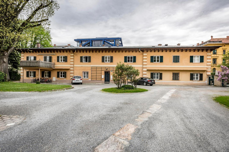 Green flat by GrazRentals with garden view & parking included, Graz