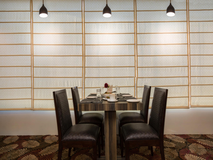 Food & Drinks 5, The Solitaire Express, Dehradun