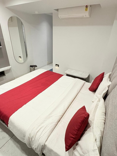 Bedroom 3, Hotel Dhara, Ahmadabad