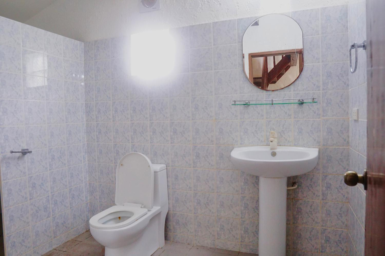 Bathroom, Flower Garden Resort, Panglao