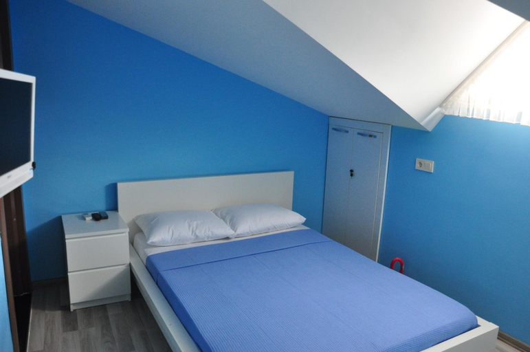 Bedroom 4, Istanbul HUB Flats, Beyoğlu