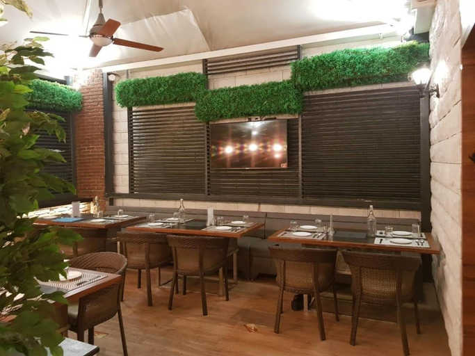 Food & Drinks 5, Hotel Rajhans Regent, Bhopal