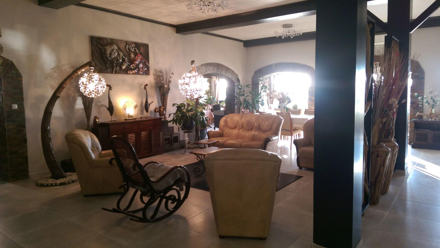 Public Area 3, Hôtel Le Dauphin Bleu, Bouches-du-Rhône