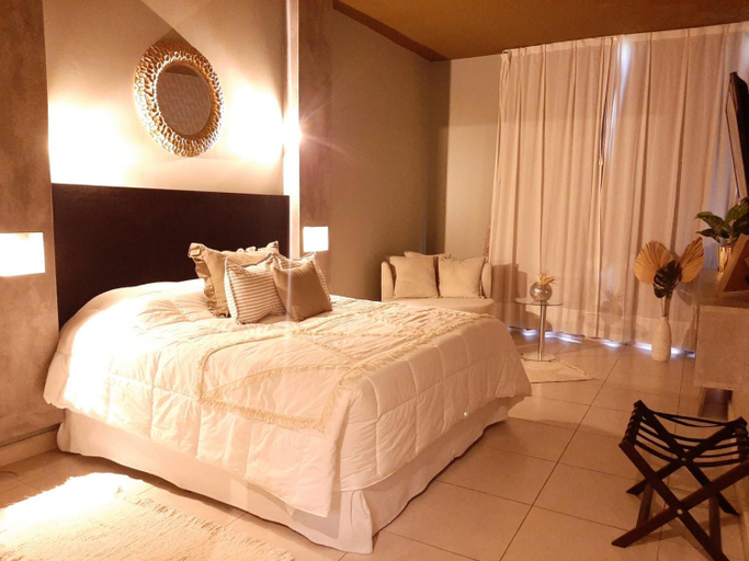 Bedroom 2, Maria's Hotel, Banda