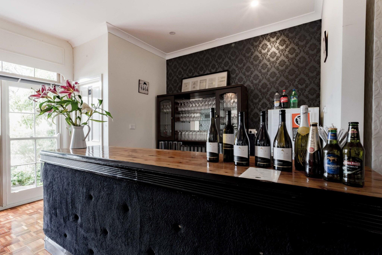 Food & Drinks 5, Bundanoon Country Inn Motel, Wingecarribee