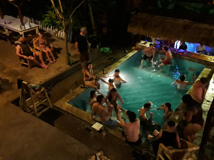Swimming Pool 2
