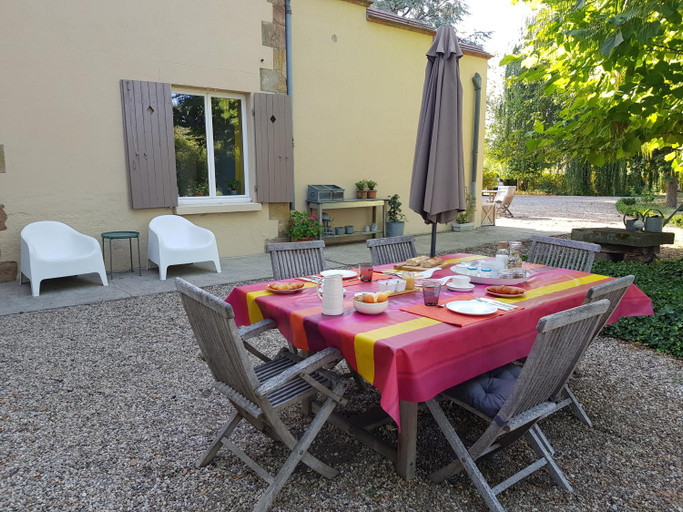 Others 2, Le Verger Moulins Yzeure, Allier