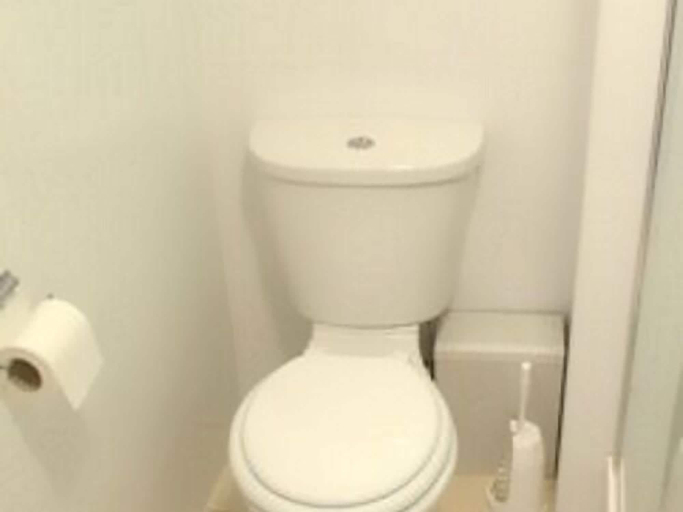 Bathroom 4, The Prince Regent, Surrey